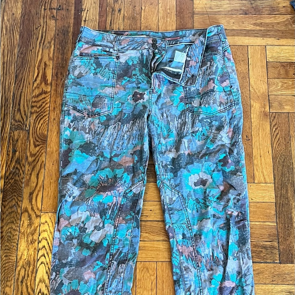 Anthropologie Pilcro, “The Wanderer”, Floral Design Utility Pants, Size: 32